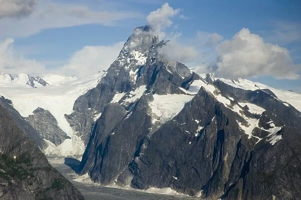 North America, USA, AK, Inside Passage. Glacier in Coastal Mountains seen from float