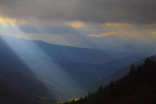 North America, USA, North Carolina; Sun rays over a mountain valley in the Smokies