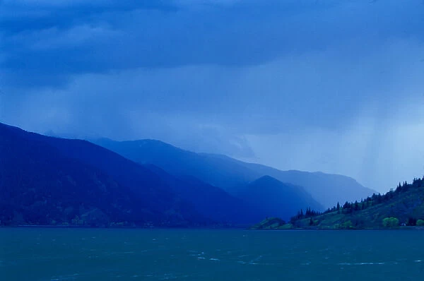 North America; USA; Washington; Oregon; Columbia River Gorge Spring Storm
