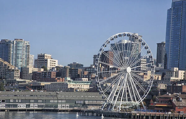 North America, USA, Washington, Seattle. The Seattle waterfront with the Great Wheel
