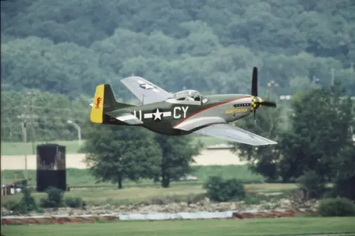 Framed Print : North American P-51 D Mustang, Gunfighter near Holman Field, St. Paul Framed Print : North American P-51 D Mustang, Gunfighter near Holman Field, St. Paul