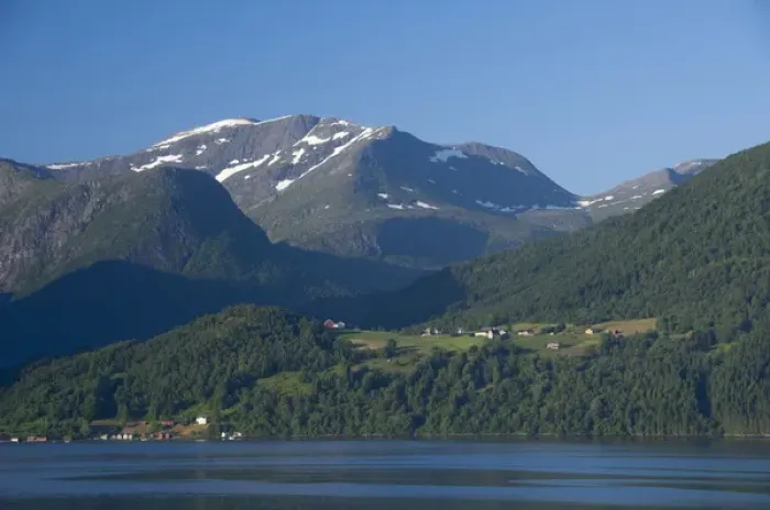 Framed Print : Norway, Geirangerfjord. Scenic fjord sailing toward Hellesylt & Geiranger. UNESCO Framed Print : Norway, Geirangerfjord. Scenic fjord sailing toward Hellesylt & Geiranger. UNESCO
