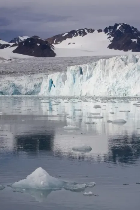 Framed Print : Norway, Svalbard, Spitsbergen, Icebergs floating near face of Lilliehook Glacier Framed Print : Norway, Svalbard, Spitsbergen, Icebergs floating near face of Lilliehook Glacier
