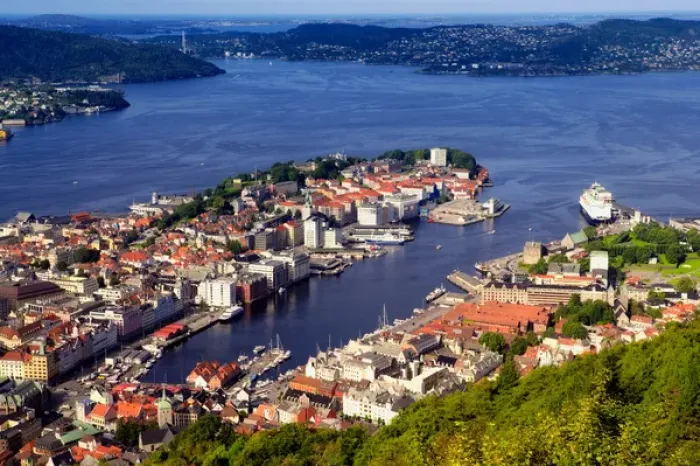 Framed Print : Norway, View of Bergen from Mount Floyen Framed Print : Norway, View of Bergen from Mount Floyen