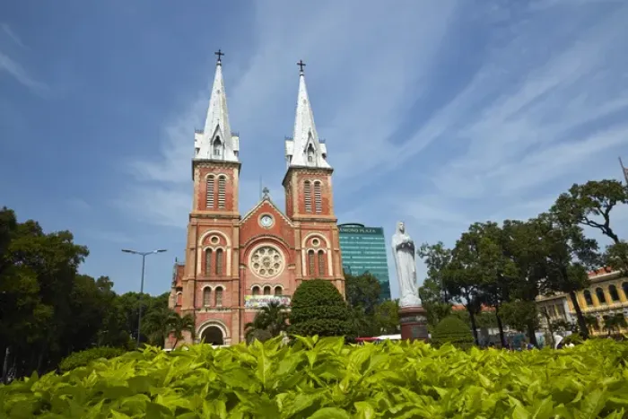 Framed Print : Notre-Dame Cathedral Basilica of Saigon, Ho Chi Minh City (Saigon), Vietnam