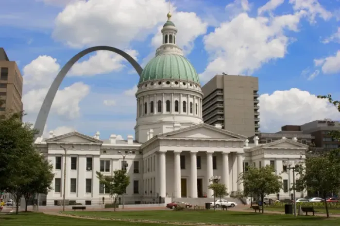 Framed Print : Old Courthouse and Arch Jefferson Nat l Memorial Expansion, St Louis MO