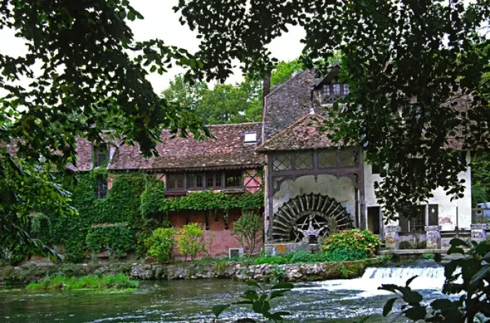 Framed Print : Old inn near Giverny, France Framed Print : Old inn near Giverny, France