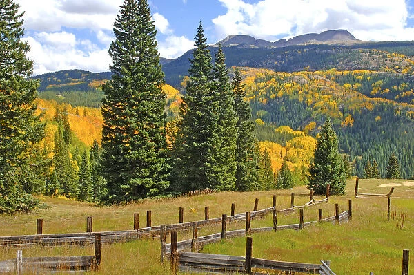 Old wooden fence and autumn colors in the San Juan Mountains of Colorado