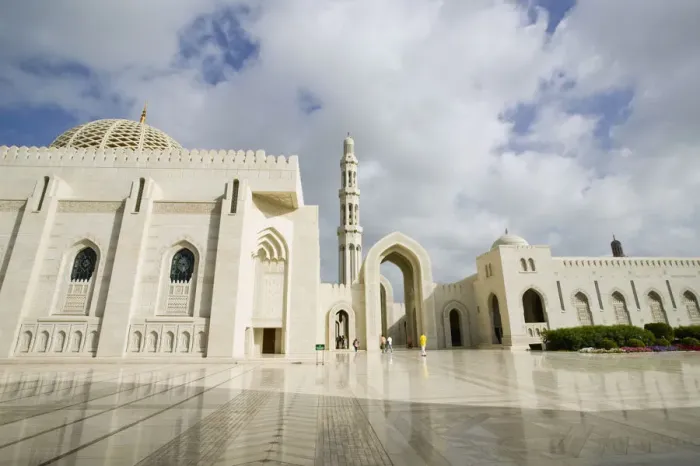 Framed Print : Oman, Muscat, Al-Ghubrah. Grand Mosque-Exterior  /  Daytime
