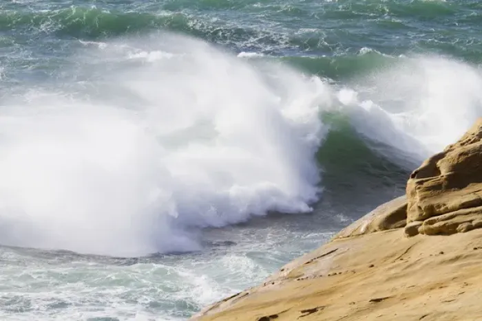 Framed Print : OR, Cape Kiwanda, Wind driven ocean waves