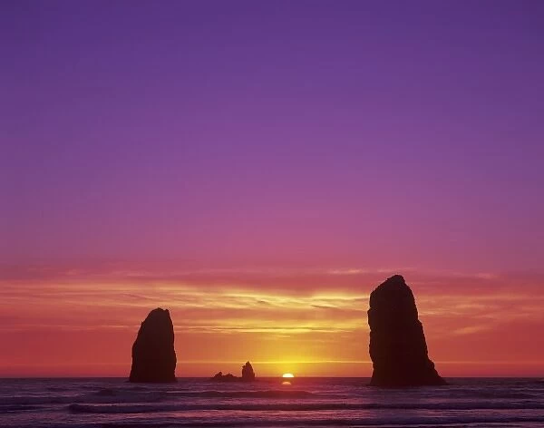 OR, Oregon Coast, Cannon Beach, seastacks at sunset