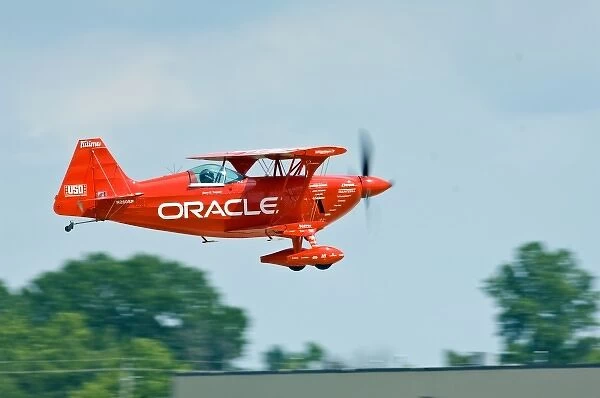 Oracle Challenger II Stunt Biplane flying