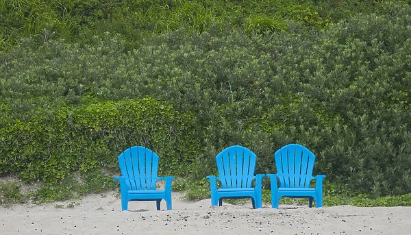 Oregon, chairs on Cannon Beach