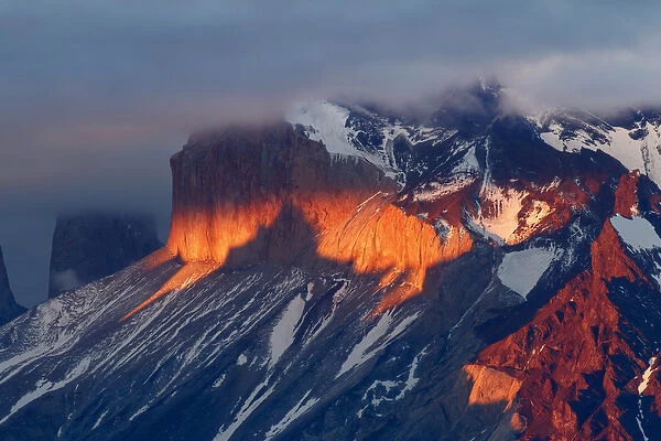 Paine Massif at sunset, Torres del Paine National Park, Chile, South AmericaPatagonia