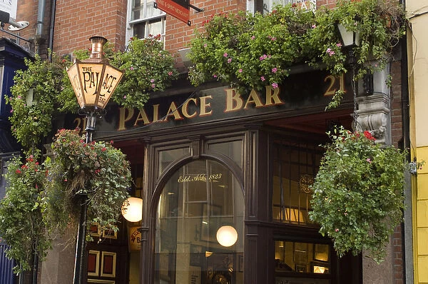 Palace Bar pub, Temple Bar, Dublin