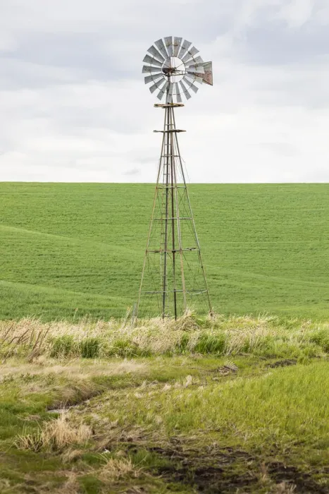 Framed Print : Palouse, Washington State, USA. Windmill in wheat field in the Palouse hills Framed Print : Palouse, Washington State, USA. Windmill in wheat field in the Palouse hills