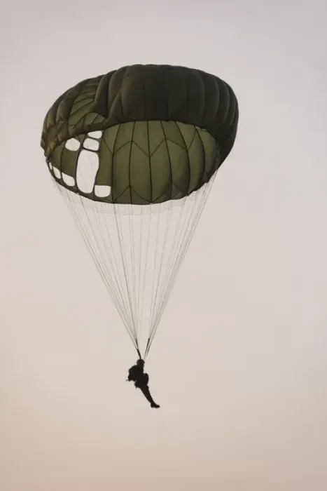 Framed Print : Paratrooper Military parachutists Georgetown GUYANA South America Framed Print : Paratrooper Military parachutists Georgetown GUYANA South America