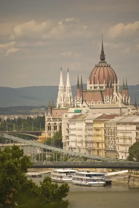 Framed Print : Parliament Buildings viewed from Liberty Bridge, Buda side of Central Budapest, Capital of Hungary Framed Print : Parliament Buildings viewed from Liberty Bridge, Buda side of Central Budapest, Capital of Hungary