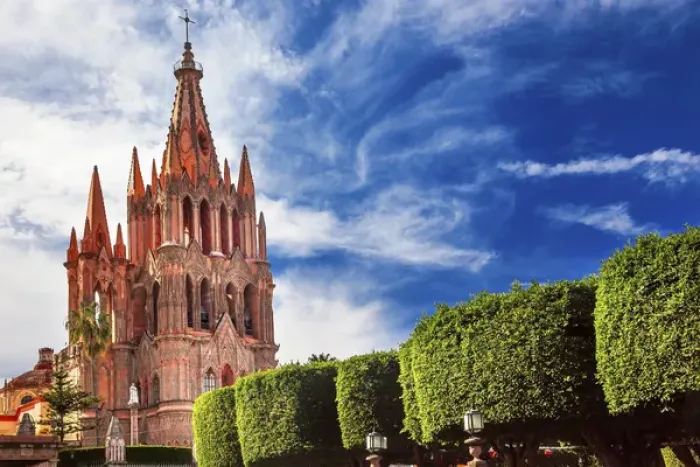 Framed Print : Parroquia Archangel church Jardin Town Square San Miguel de Allende, Mexico Framed Print : Parroquia Archangel church Jardin Town Square San Miguel de Allende, Mexico