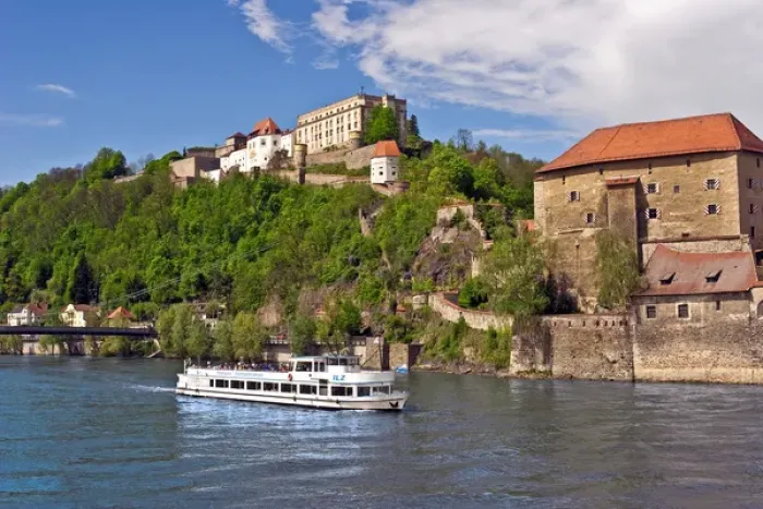 Framed Print : Passau, Germany, a tourist boat sails down the Danube River in front of Veste Oberhaus castle Framed Print : Passau, Germany, a tourist boat sails down the Danube River in front of Veste Oberhaus castle
