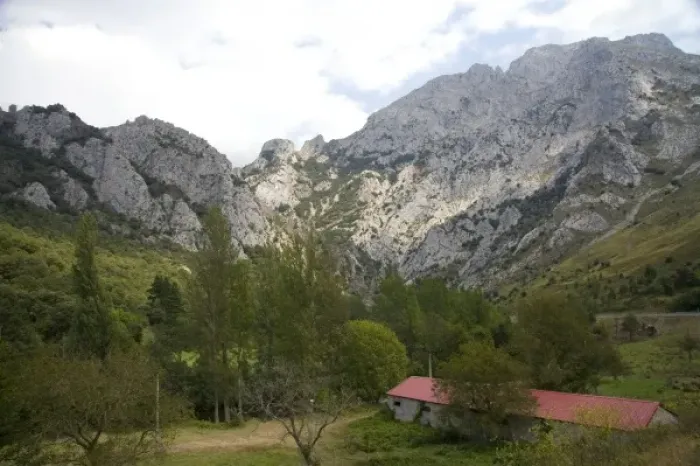 Framed Print : The Picos de Europa near the town of Potes, Liebana, Cantabria, northwestern Spain Framed Print : The Picos de Europa near the town of Potes, Liebana, Cantabria, northwestern Spain