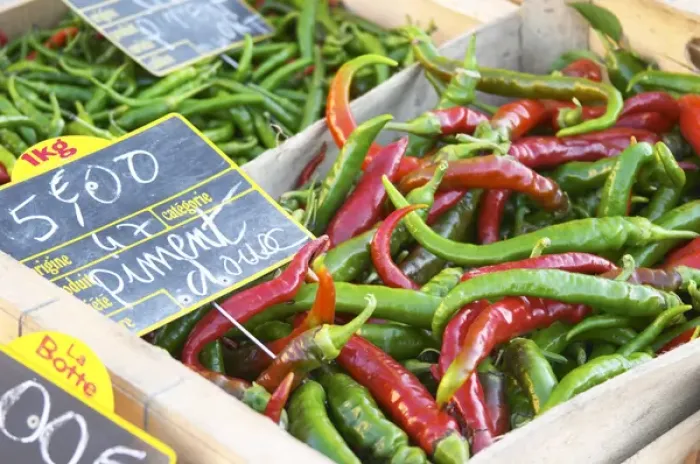 Framed Print : Pimiento pepper, piment, chili peppers red and green, for 5 euro per kilo, for sale Framed Print : Pimiento pepper, piment, chili peppers red and green, for 5 euro per kilo, for sale