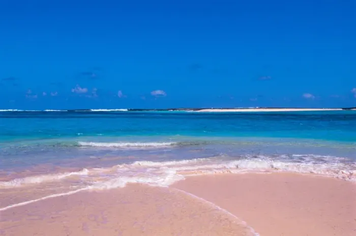 Framed Print : Pink sand beach at Conch Bay, Cat Island, Bahamas Framed Print : Pink sand beach at Conch Bay, Cat Island, Bahamas