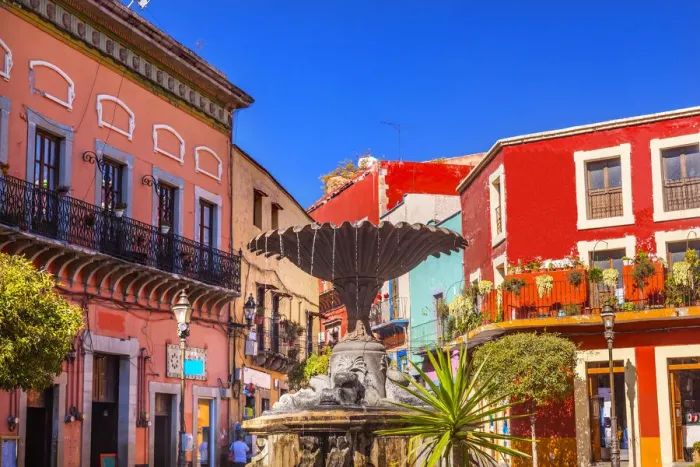 Framed Print : Plaza Del Baratillo, Baratillo Square, Fountain, colorful buildings, Guanajuato, Mexico Framed Print : Plaza Del Baratillo, Baratillo Square, Fountain, colorful buildings, Guanajuato, Mexico
