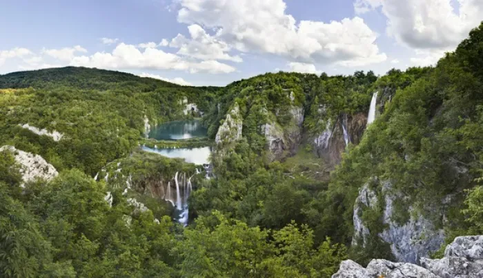 Framed Print : The Plitvice Lakes in the National Park Plitvicka Jezera in Croatia. The lower lakes Framed Print : The Plitvice Lakes in the National Park Plitvicka Jezera in Croatia. The lower lakes