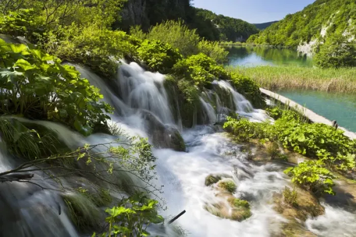 Framed Print : The Plitvice Lakes in the National Park Plitvicka Jezera in Croatia. The lower lakes, Kaluderovac Framed Print : The Plitvice Lakes in the National Park Plitvicka Jezera in Croatia. The lower lakes, Kaluderovac