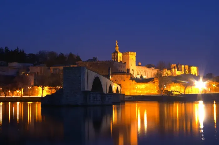 Framed Print : The Pont Saint St Benezet bridge in Avignon and the Popes Palace on the Rhone at sunset