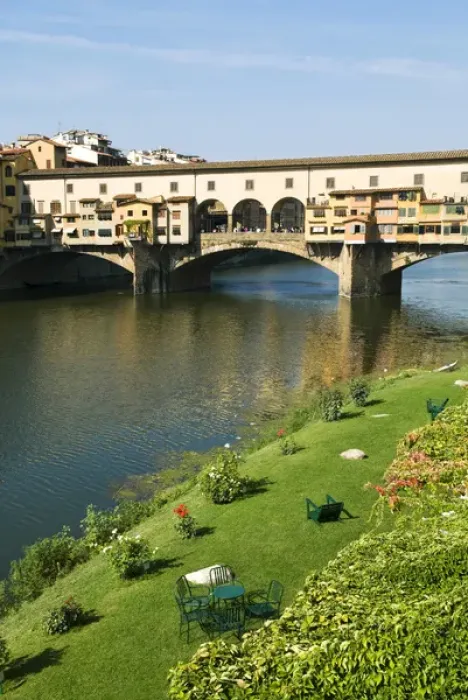 Framed Print : Ponte Vecchio (14th century), Firenze, UNESCO WORLD Heritage Site, Tuscany, Italy Framed Print : Ponte Vecchio (14th century), Firenze, UNESCO WORLD Heritage Site, Tuscany, Italy