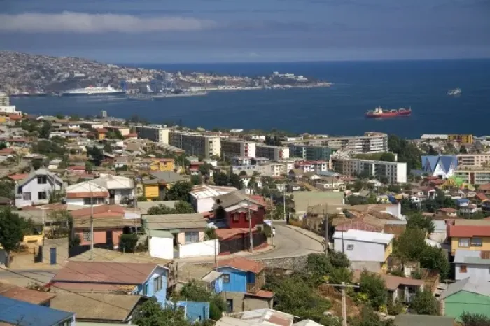 Framed Print : Port of Valparaiso, Chile