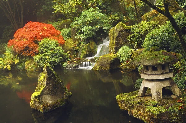 Portland Japanese Garden in Autumn, Portland, Oregon, USA