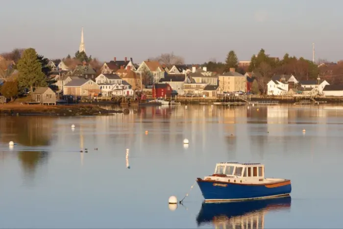 Framed Print : Portsmouth Harbor in early morning. Portsmouth, New Hampshire Framed Print : Portsmouth Harbor in early morning. Portsmouth, New Hampshire