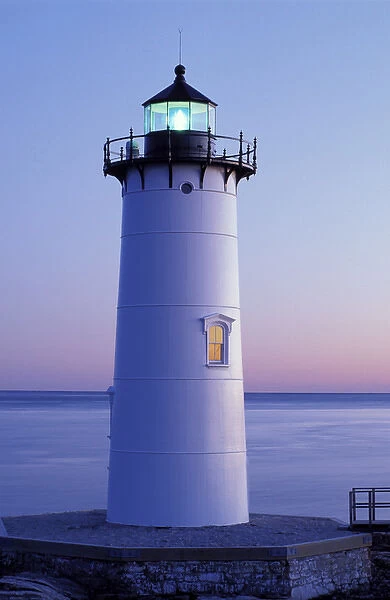 Portsmouth Light. Fort Constitution. Piscataqua River. Atlantic Ocean. New Hampshire seacoast
