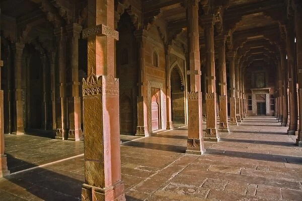 Prayer hall, Dargah (Jama Masjid) mosque, Fatehpur Sikri, in the state of Uttar Pradesh, India