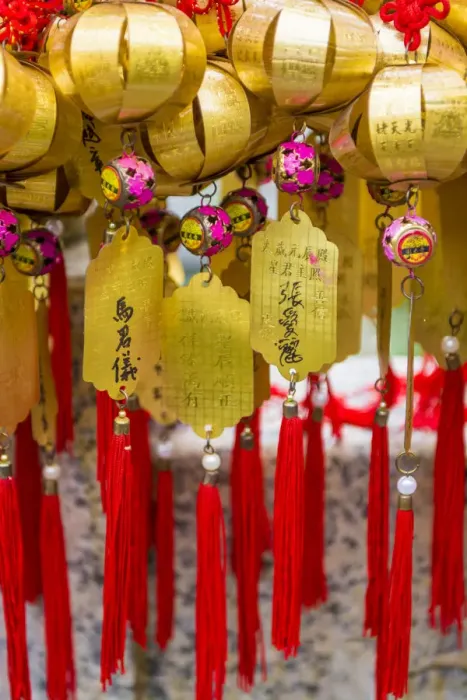 Framed Print : Prayer offerings at Sik Sik Yuen Wong Tai Sin Temple, Kowloon, Hong Kong, China