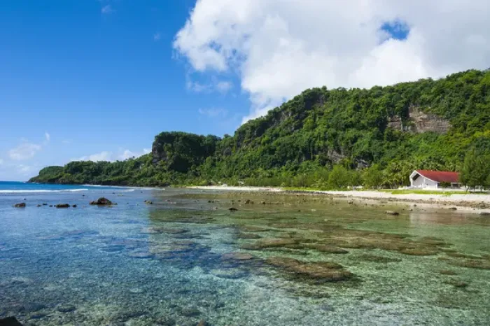 Framed Print : Pretty bay and turquoise water in Tau Island, Manuas, American Samoa, South Pacific Framed Print : Pretty bay and turquoise water in Tau Island, Manuas, American Samoa, South Pacific