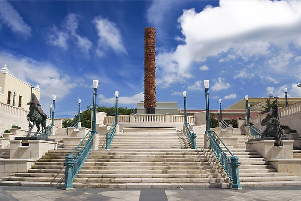 Puerto Rico, San Juan, Plaza del Quinto Centenario, View of El Totem in Plaza del Totem