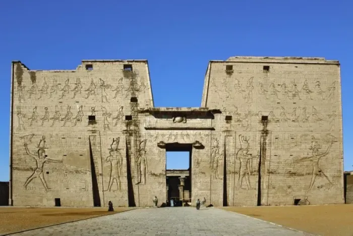 Framed Print : Pylons and main entrance to Temple of Horus, at Edfu, Egypt