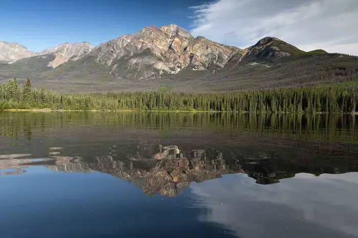 Framed Print : Pyramid Mountain and Pyramid Lake, Jasper National Park. Alberta, Canada Framed Print : Pyramid Mountain and Pyramid Lake, Jasper National Park. Alberta, Canada