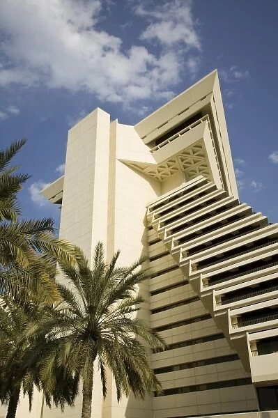 Qatar, Ad Dawhah, Doha. Sheraton Doha Resort  /  Exterior