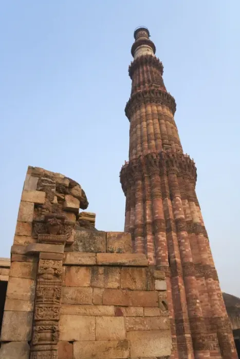Framed Print : Qutb Minar and its monuments (UNESCO World Heritage site), Delhi, India Framed Print : Qutb Minar and its monuments (UNESCO World Heritage site), Delhi, India