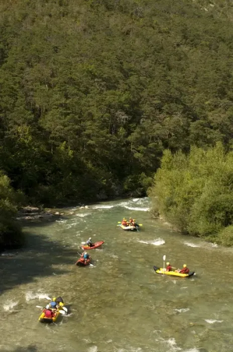 Framed Print : Rafting on Verdon river, Gorges du Verdon, Provence, France