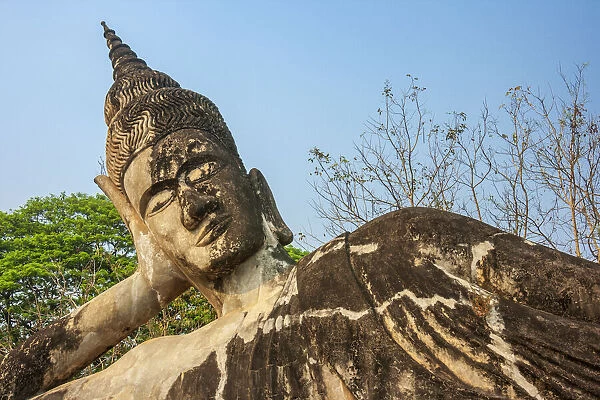 Reclining Buddha statue, Xieng Khuan (Xiengkuane), Buddha Park containing over 200 Hindu