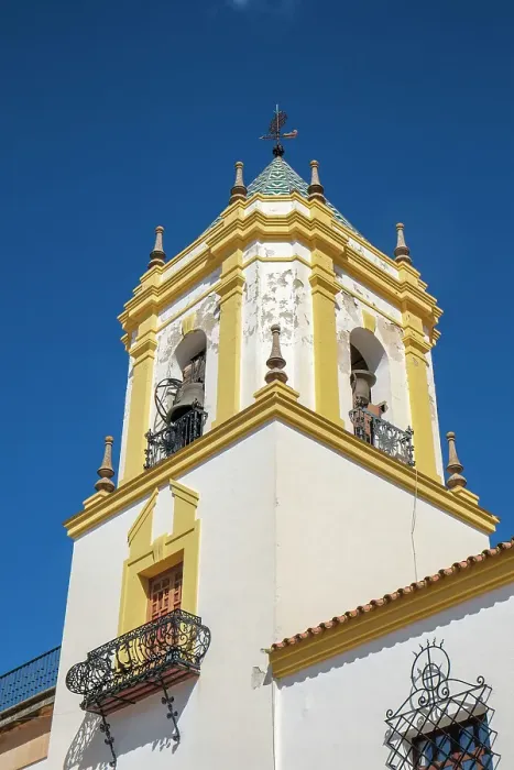 Framed Print : Rhonda, Spain. Beautiful old white church in town center