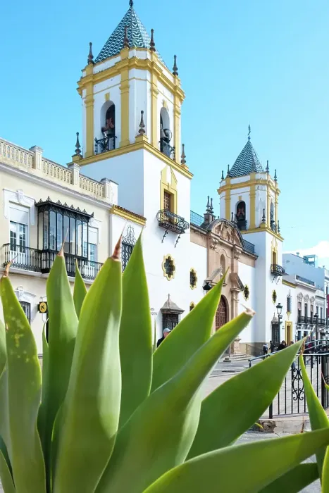 Framed Print : Rhonda, Spain. Beautiful old white church in town center