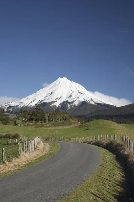 Framed Print : Road and Mt Taranaki / Mt Egmont, Taranaki, North Island, New Zealand Framed Print : Road and Mt Taranaki / Mt Egmont, Taranaki, North Island, New Zealand