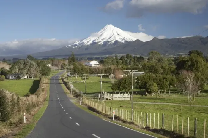 Framed Print : Road and Mt Taranaki / Mt Egmont, Taranaki, North Island, New Zealand Framed Print : Road and Mt Taranaki / Mt Egmont, Taranaki, North Island, New Zealand